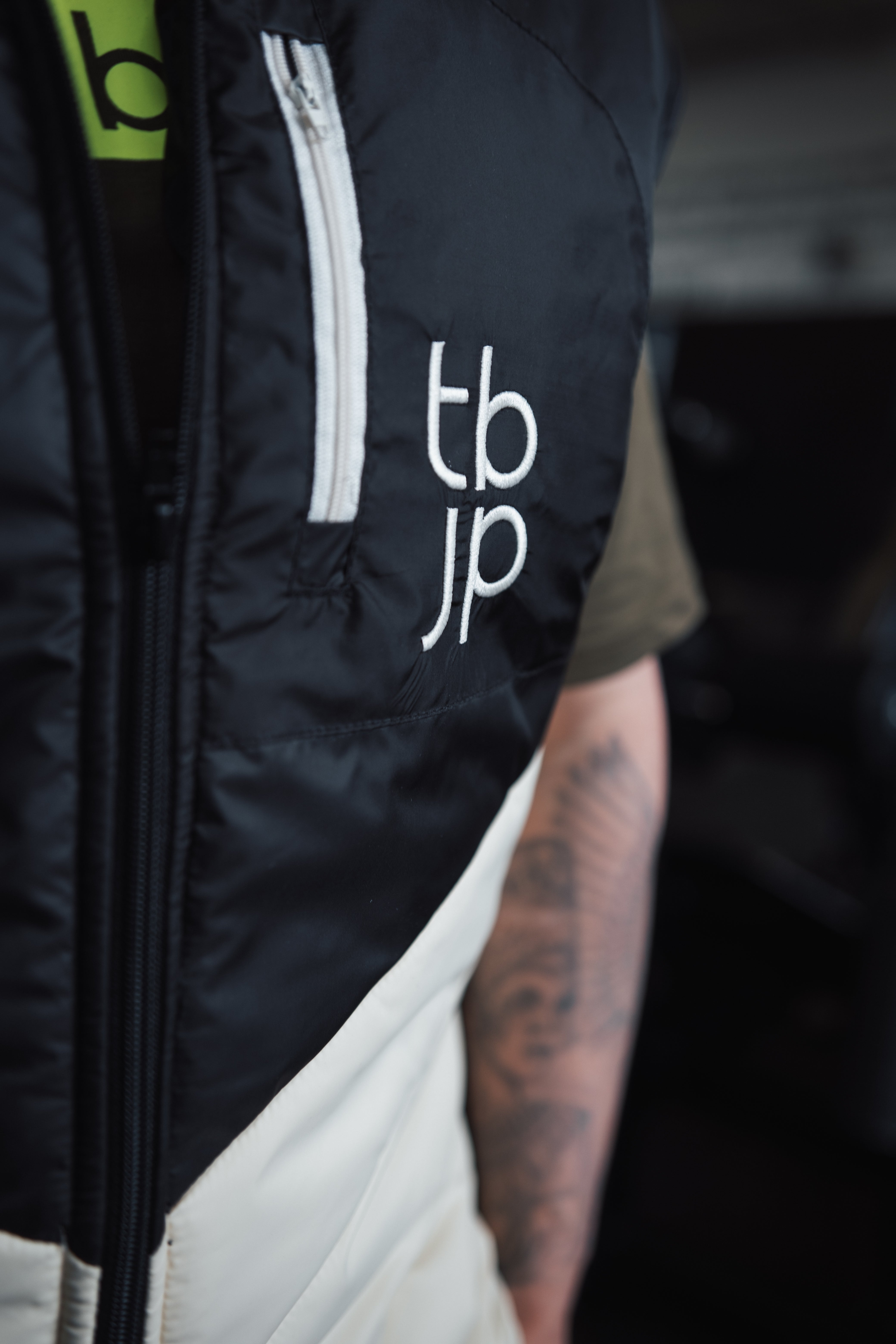 tbJP Insulated Gilet in White