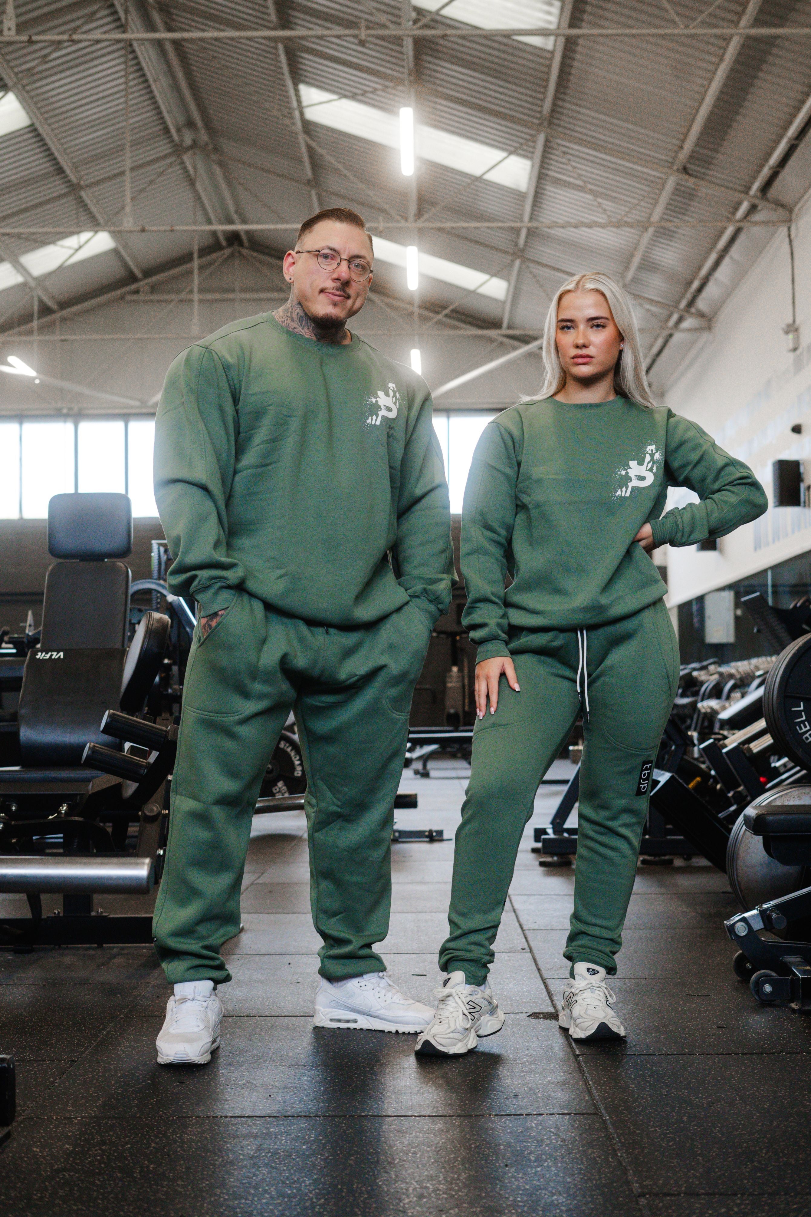 Circle Logo Sweater in Khaki