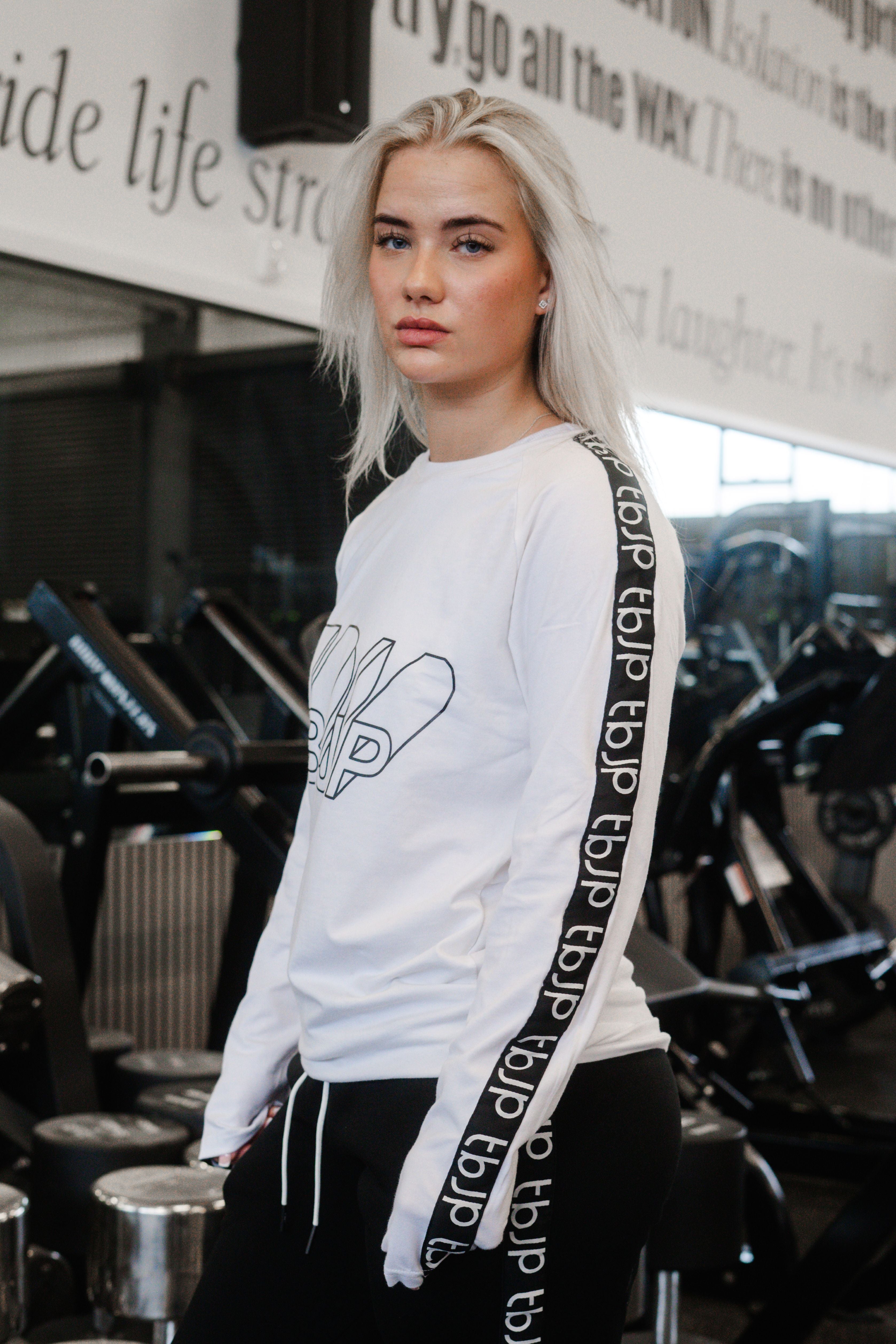 Black & White Contrast Design Long Sleeved Top