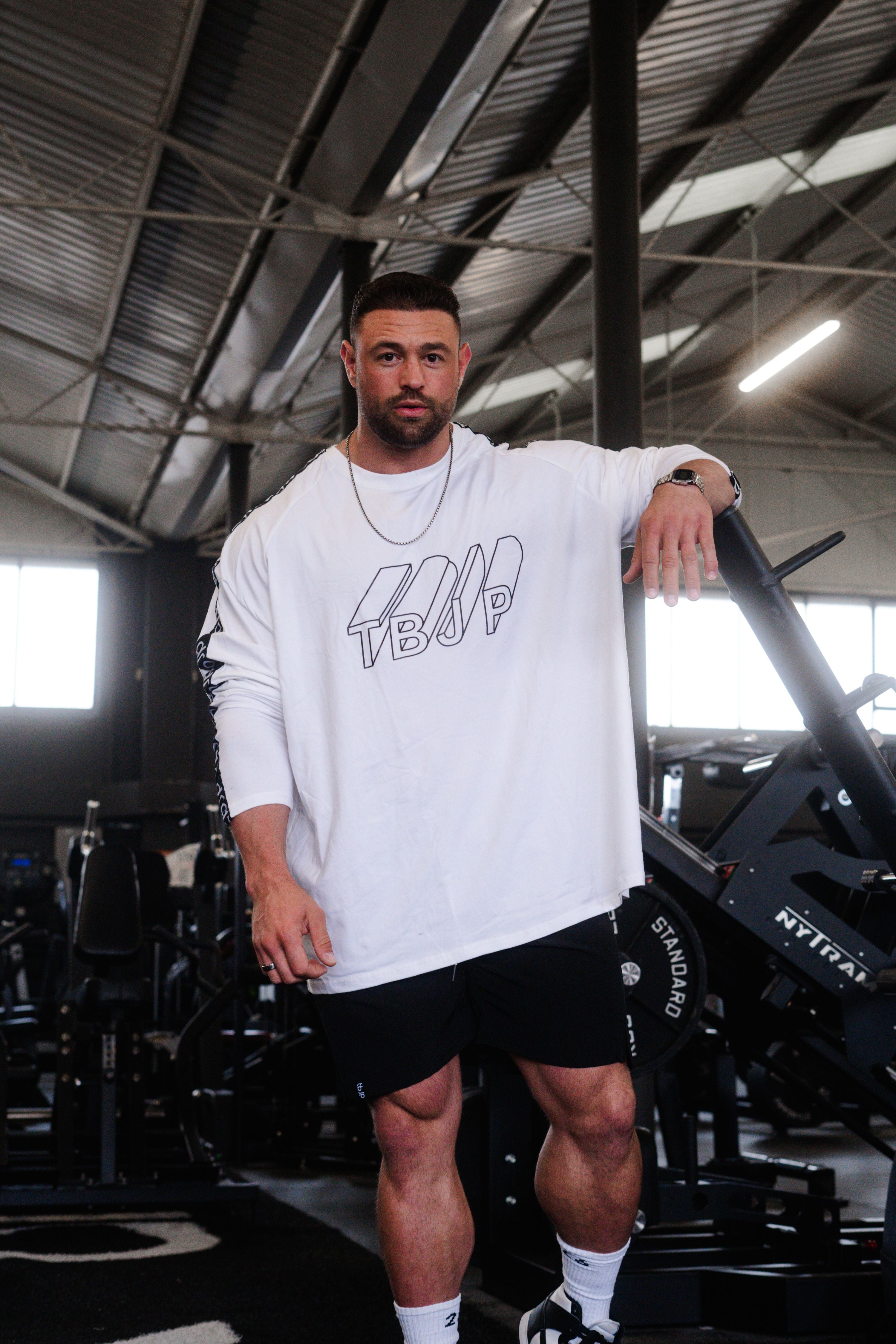 Black & White Contrast Design Long Sleeved Top