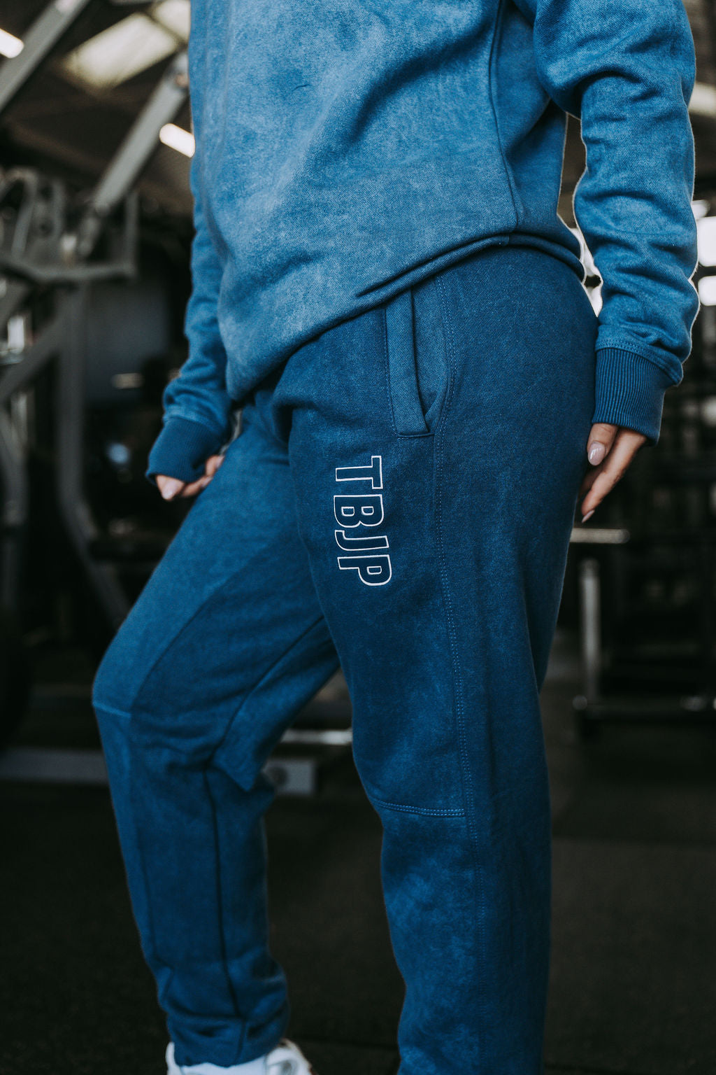 Do The Work Joggers in Acid wash Blue