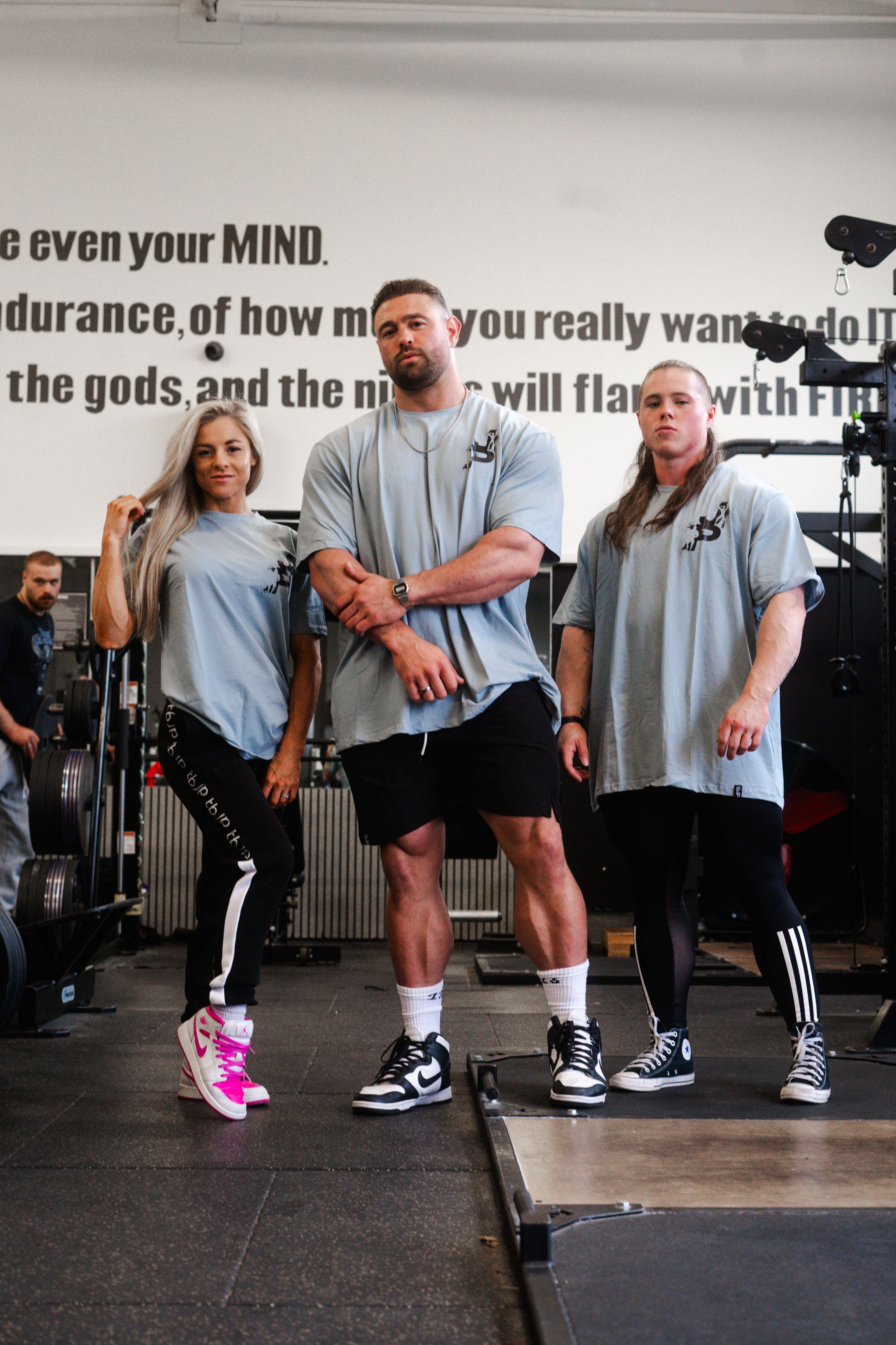 Circle Logo Tee in Grey