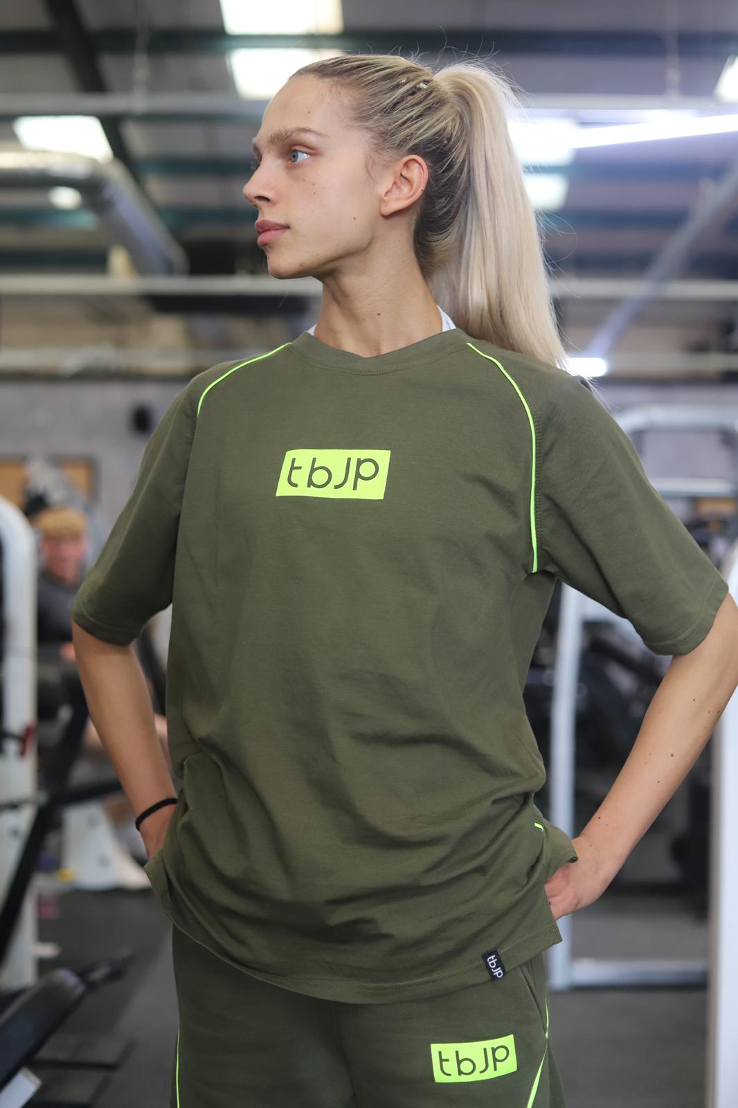 Raglan Tee in Taupe with Lime Detail