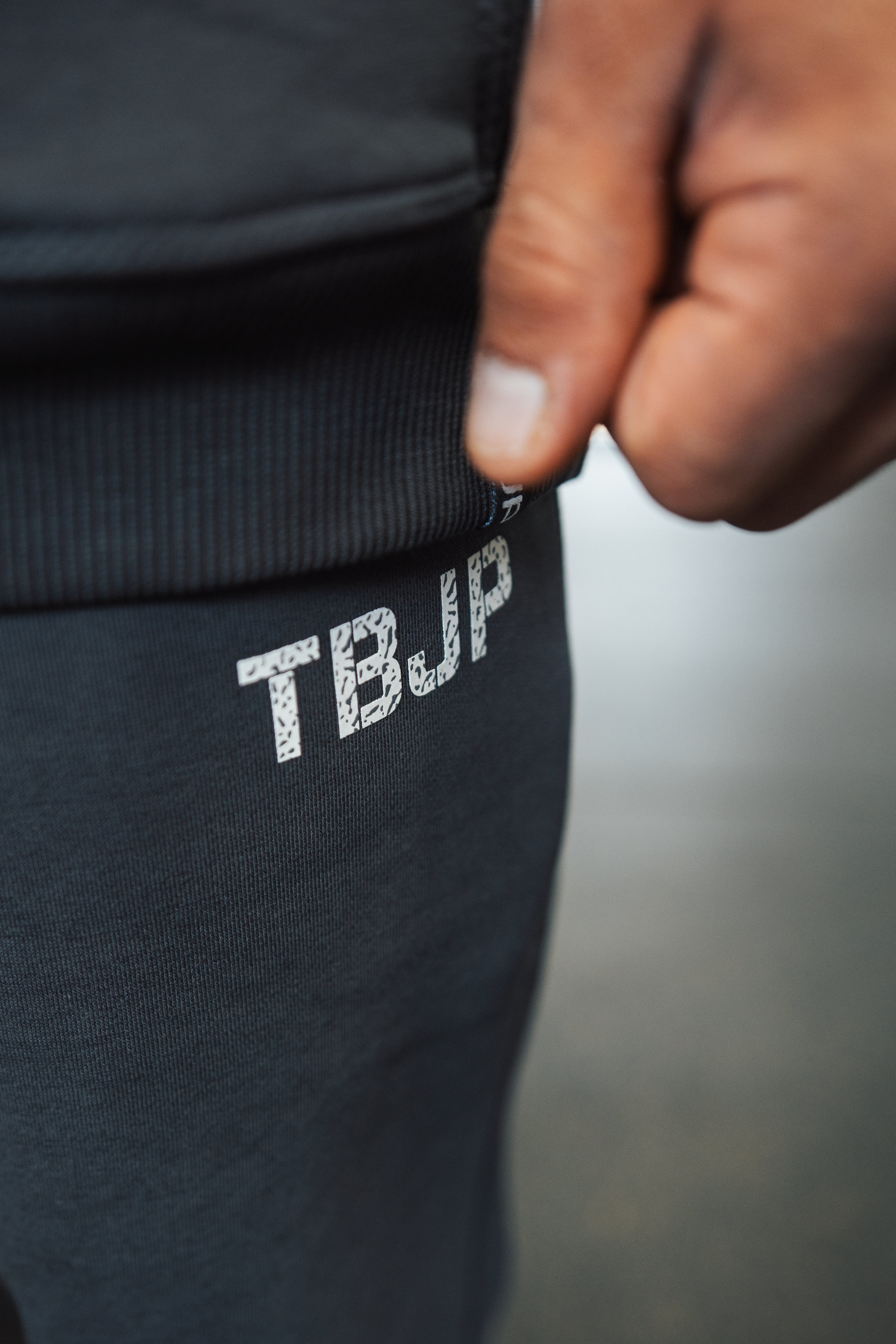 HARD WORK WINS Joggers in Grey