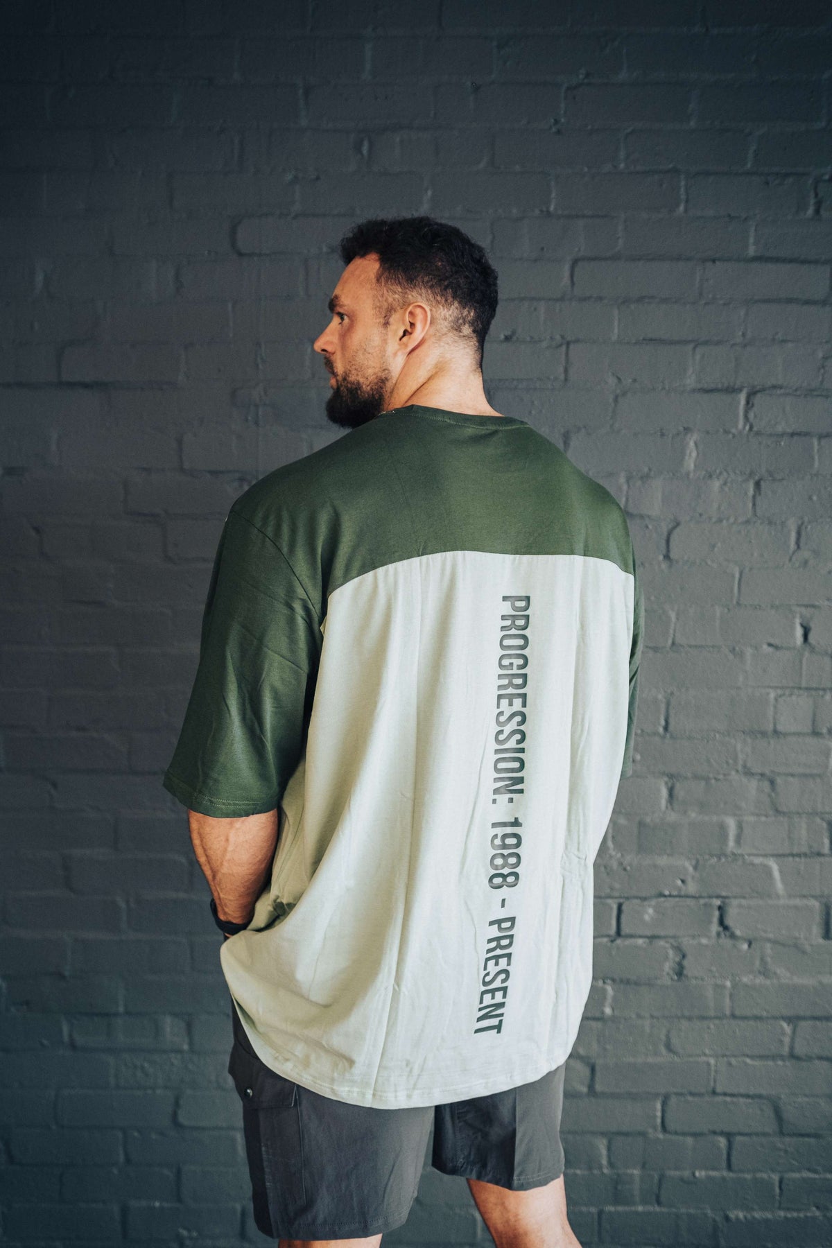 Set In Sleeve Tshirt - Vertical back logo, Sage & Pine