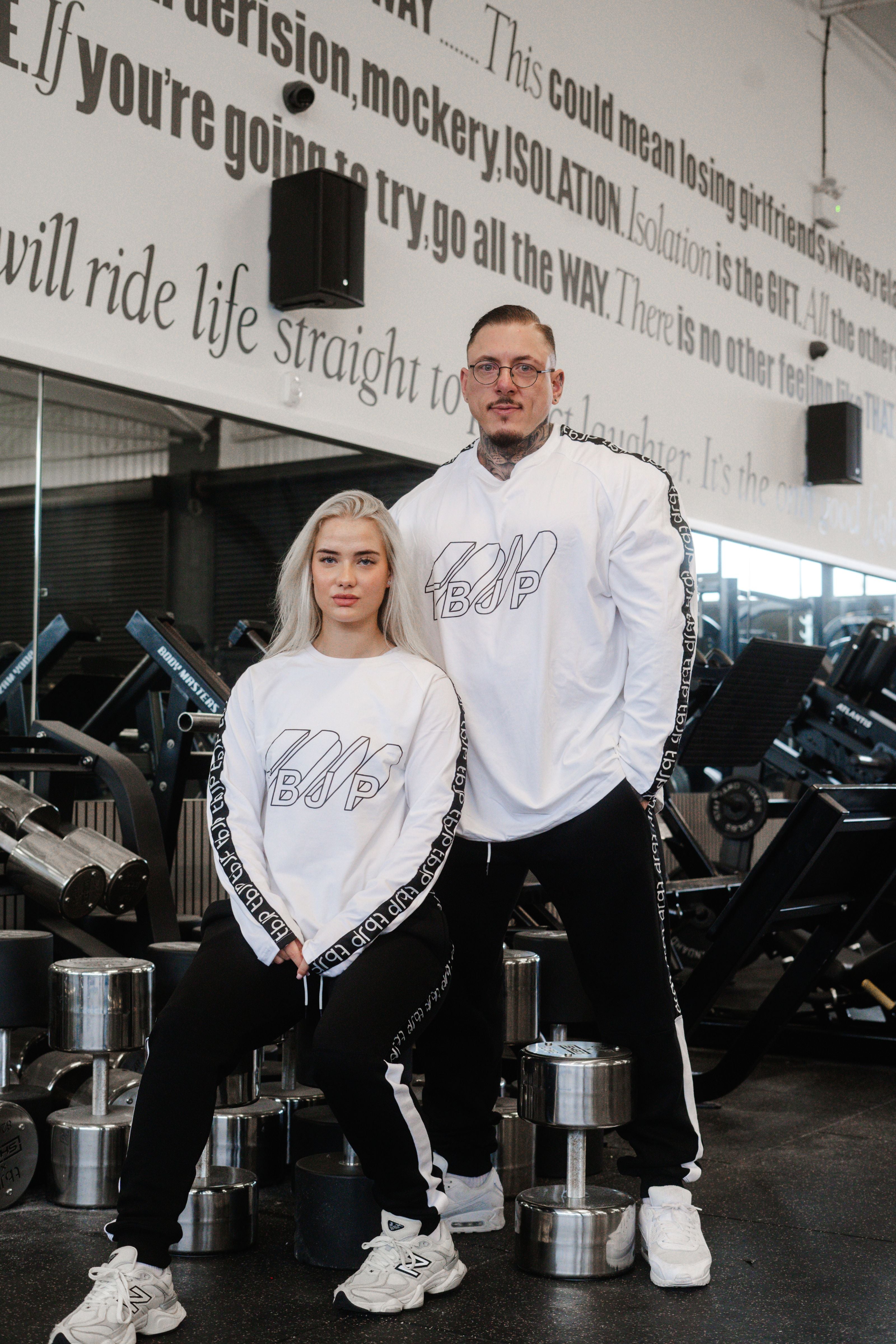 Black & White Contrast Design Long Sleeved Top