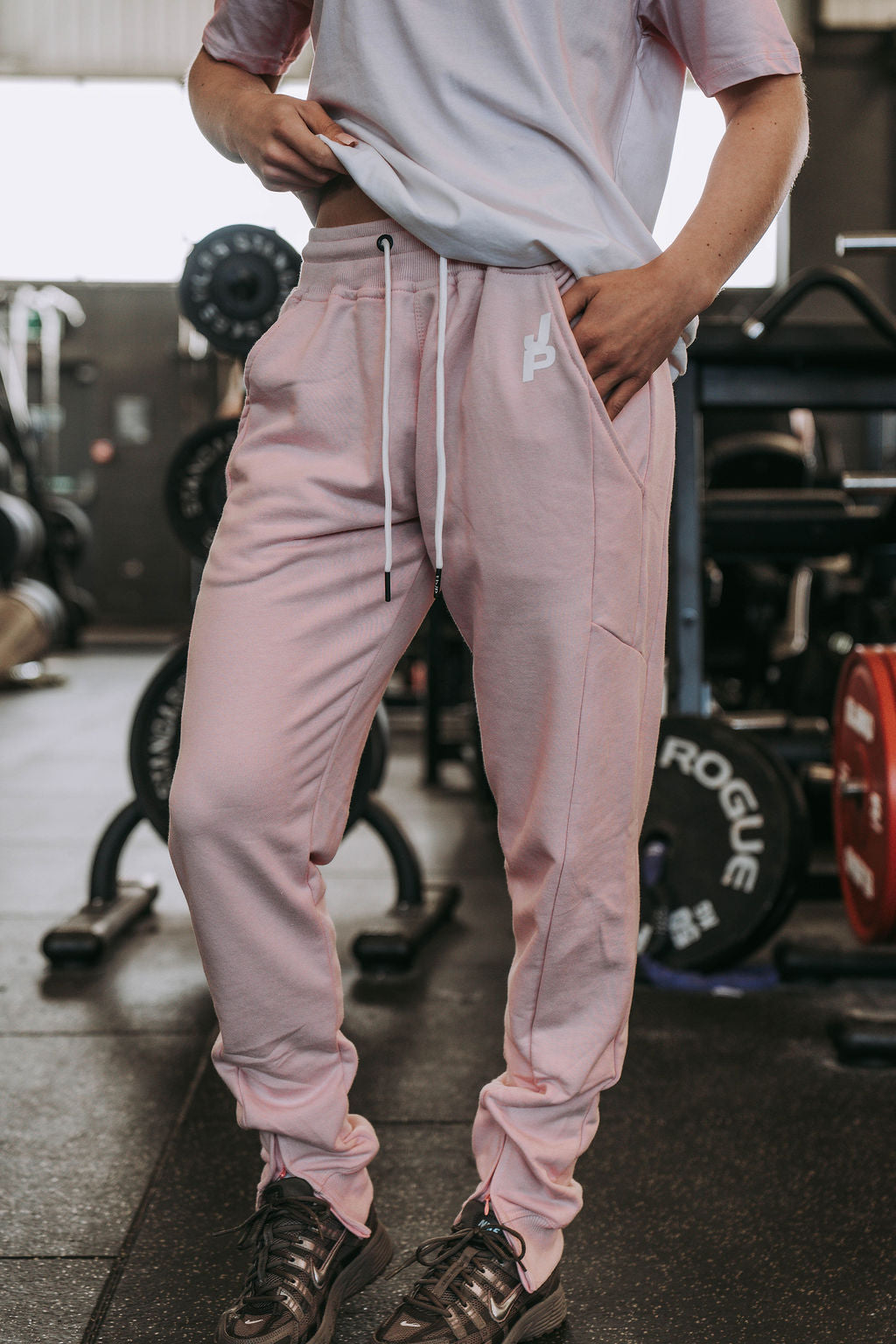tbJP Old School, Lightweight Joggers in Baby Pink