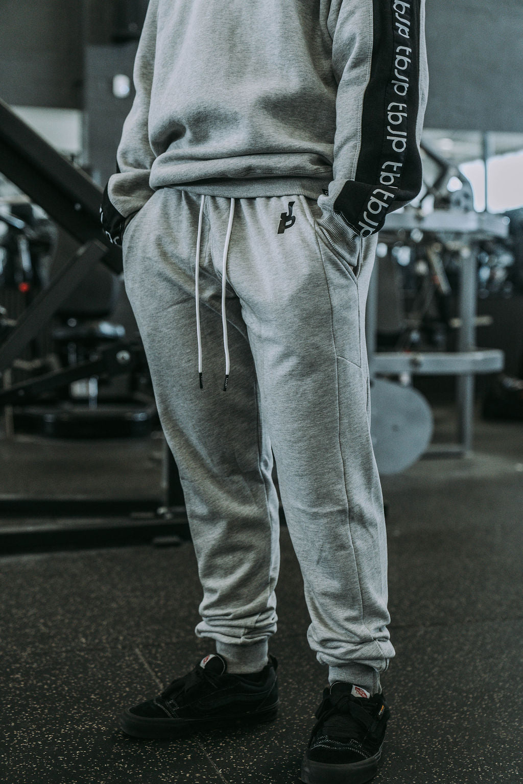 tbJP Old School, Lightweight Joggers in Grey